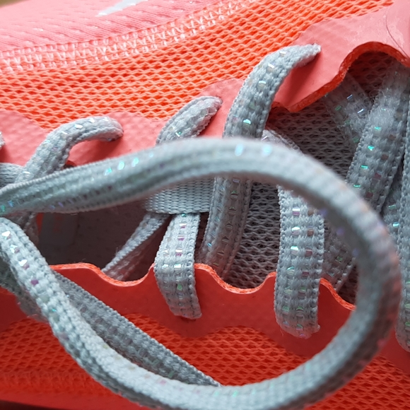 Nike size 6y (7.5 womens) - Picture 7 of 7